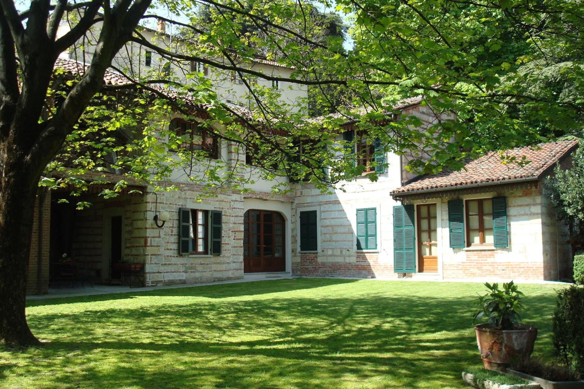 Dimora Storica La Corte Delle 4 Stagioni Ozzano Monferrato ภายนอก รูปภาพ