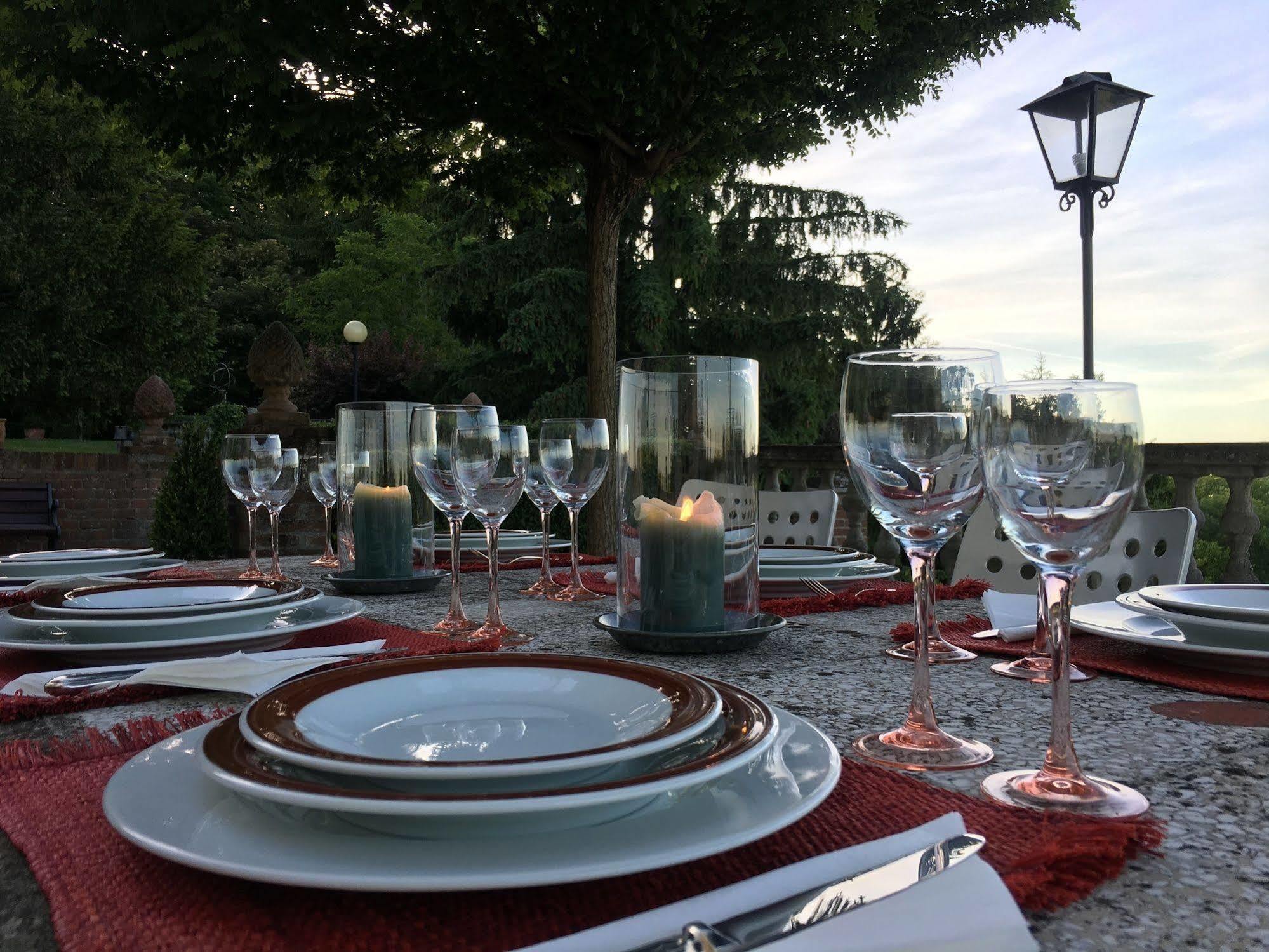 Dimora Storica La Corte Delle 4 Stagioni Ozzano Monferrato ภายนอก รูปภาพ