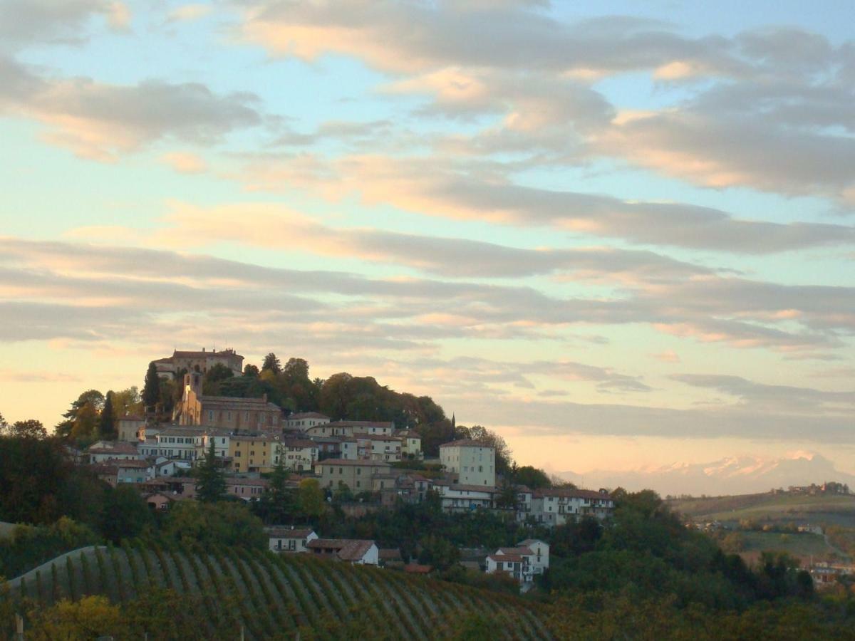 Dimora Storica La Corte Delle 4 Stagioni Ozzano Monferrato ภายนอก รูปภาพ